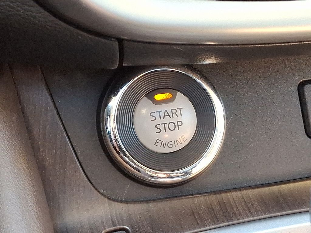 Thumbnail: 2021 Nissan Murano - 25