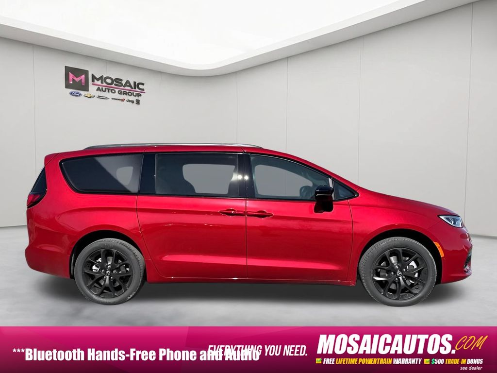 2026 Chrysler Pacifica