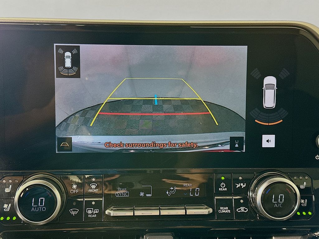 Thumbnail: 2023 Toyota Highlander - 15