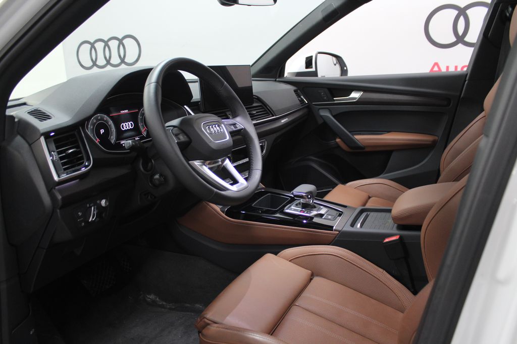 Thumbnail: 2023 Audi Q5 - 11