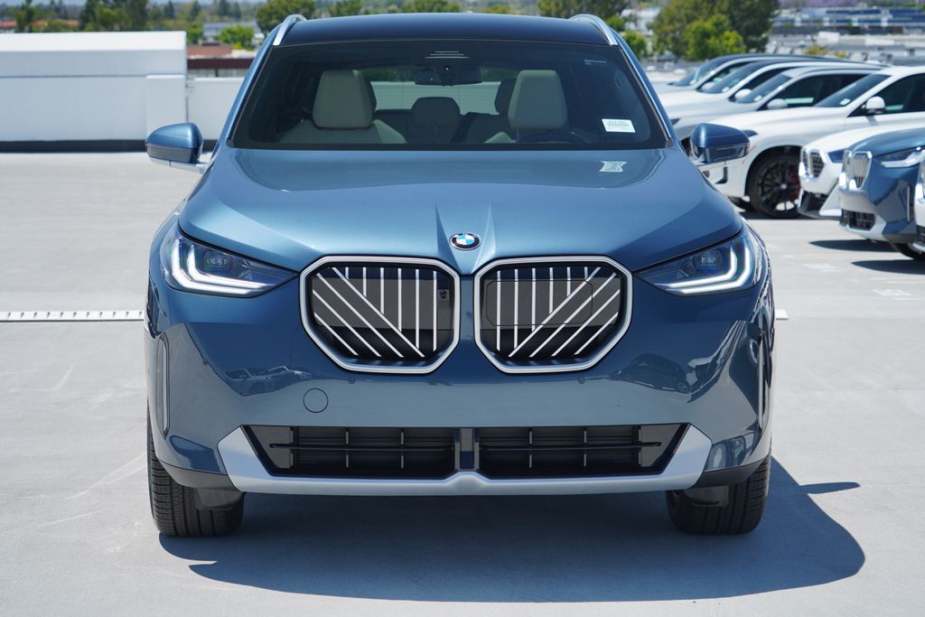 Thumbnail: 2026 BMW X3 - 2