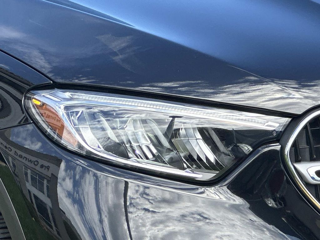 Thumbnail: 2026 Mercedes-Benz GLC - 6