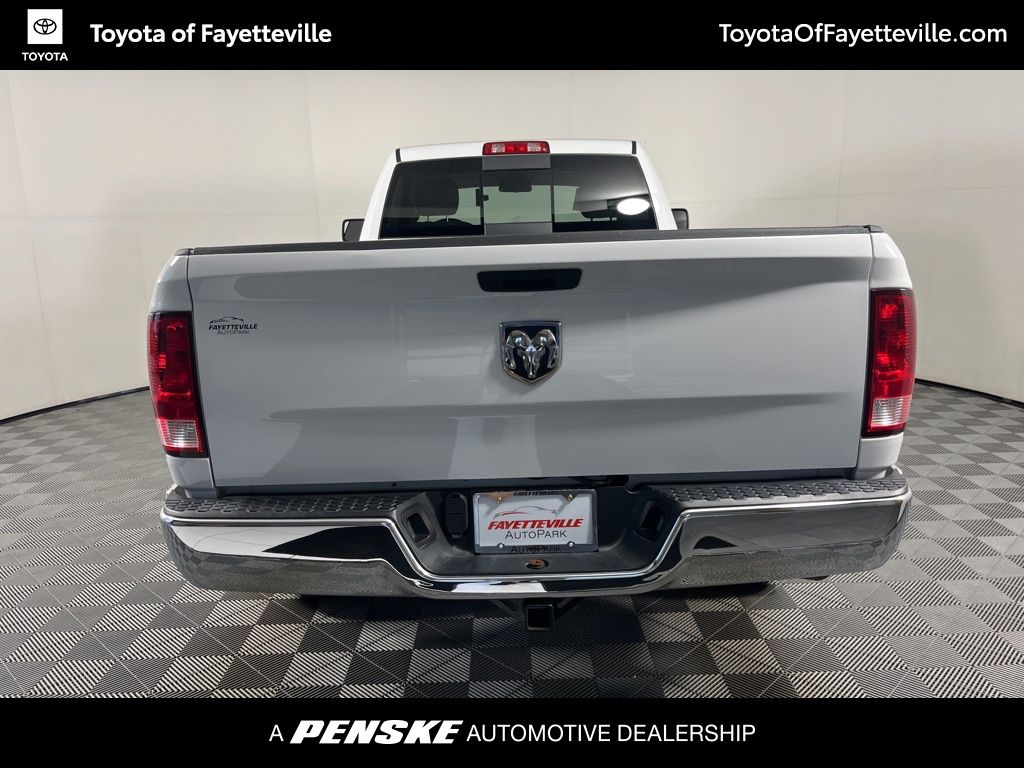 Thumbnail: 2019 RAM 1500 Classic - 5
