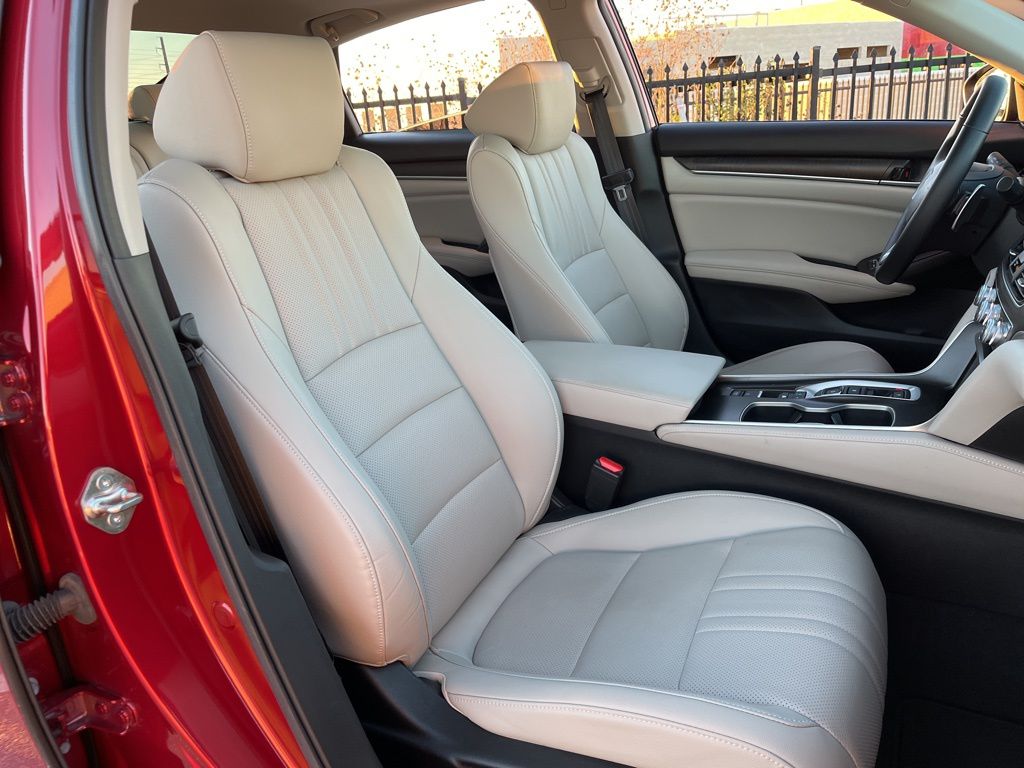 Thumbnail: 2019 Honda Accord - 28