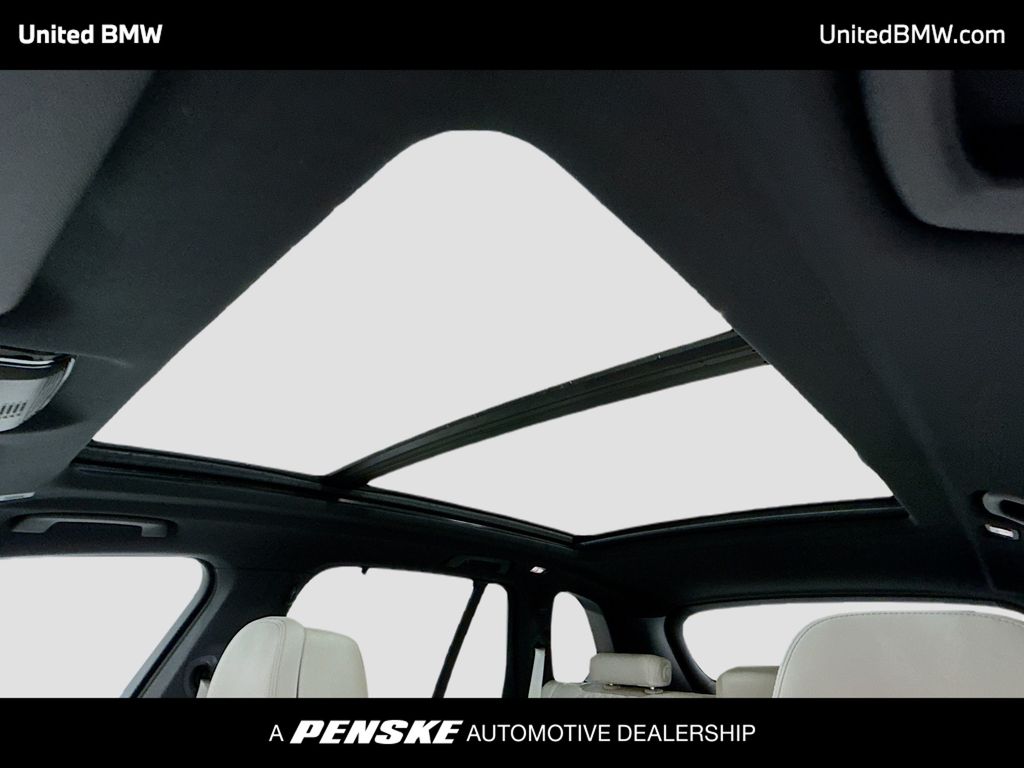 Thumbnail: 2026 BMW X5 - 12