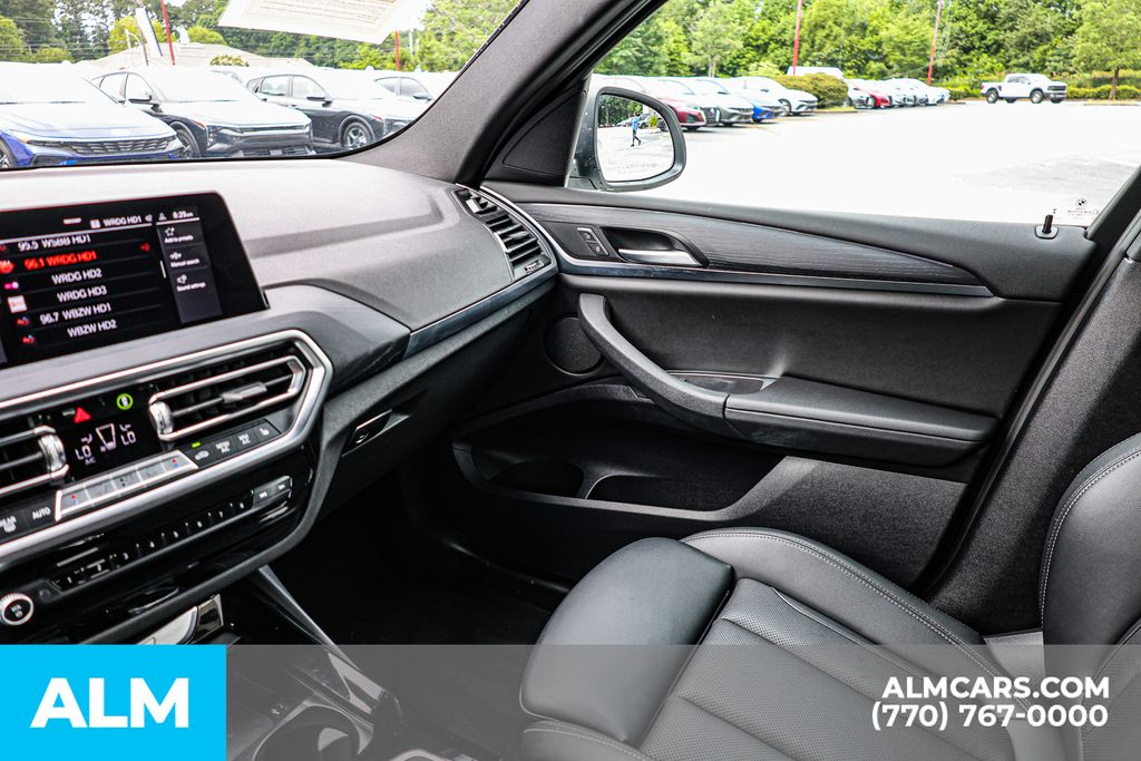 Used 2024 White BMW sDrive30i image 48