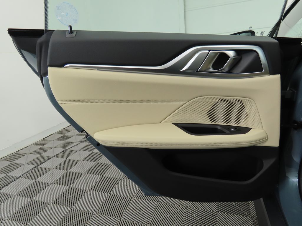 2025 BMW i4 eDrive40 27