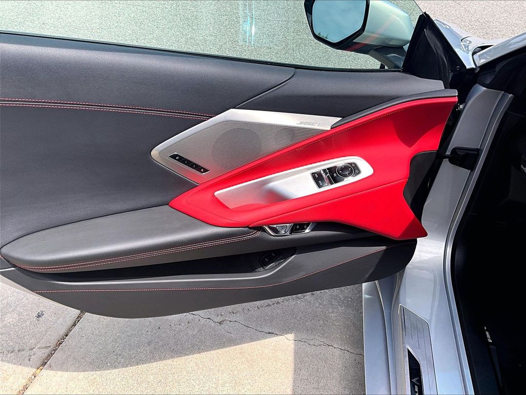 2024 Chevrolet Corvette — photo 9