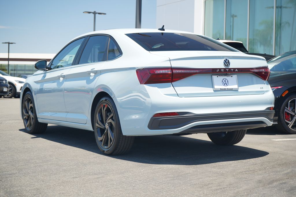 Thumbnail: 2025 Volkswagen Jetta - 3