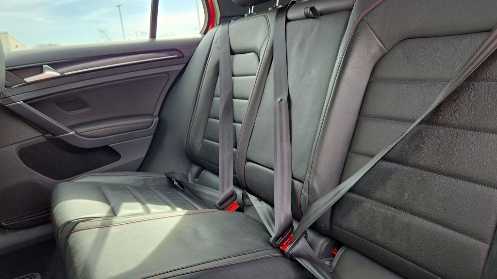 2016 Volkswagen Golf GTI