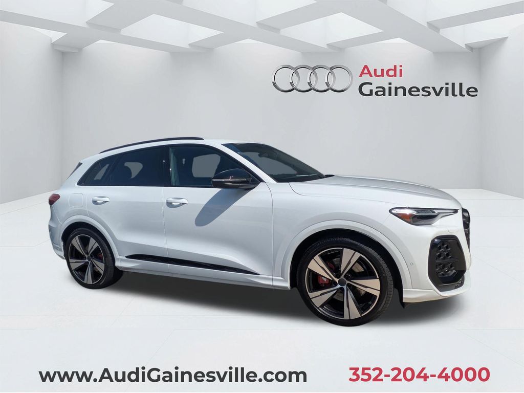 Glacier White Metallic 2026 Audi SQ5 SUV / Crossover All-Wheel Drive 7-Speed Automatic