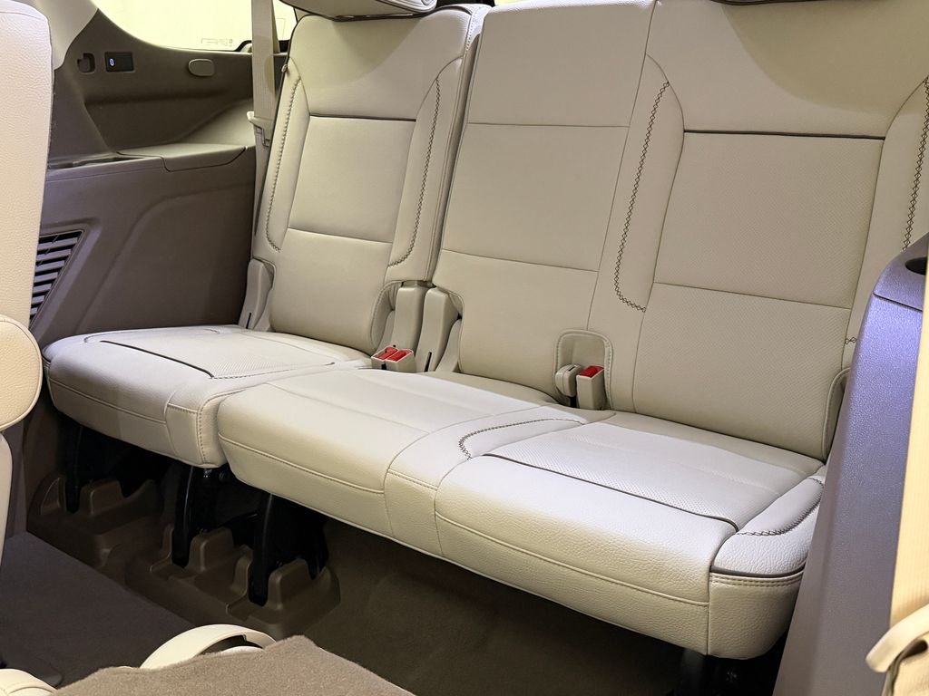Thumbnail: 2024 GMC Yukon - 21