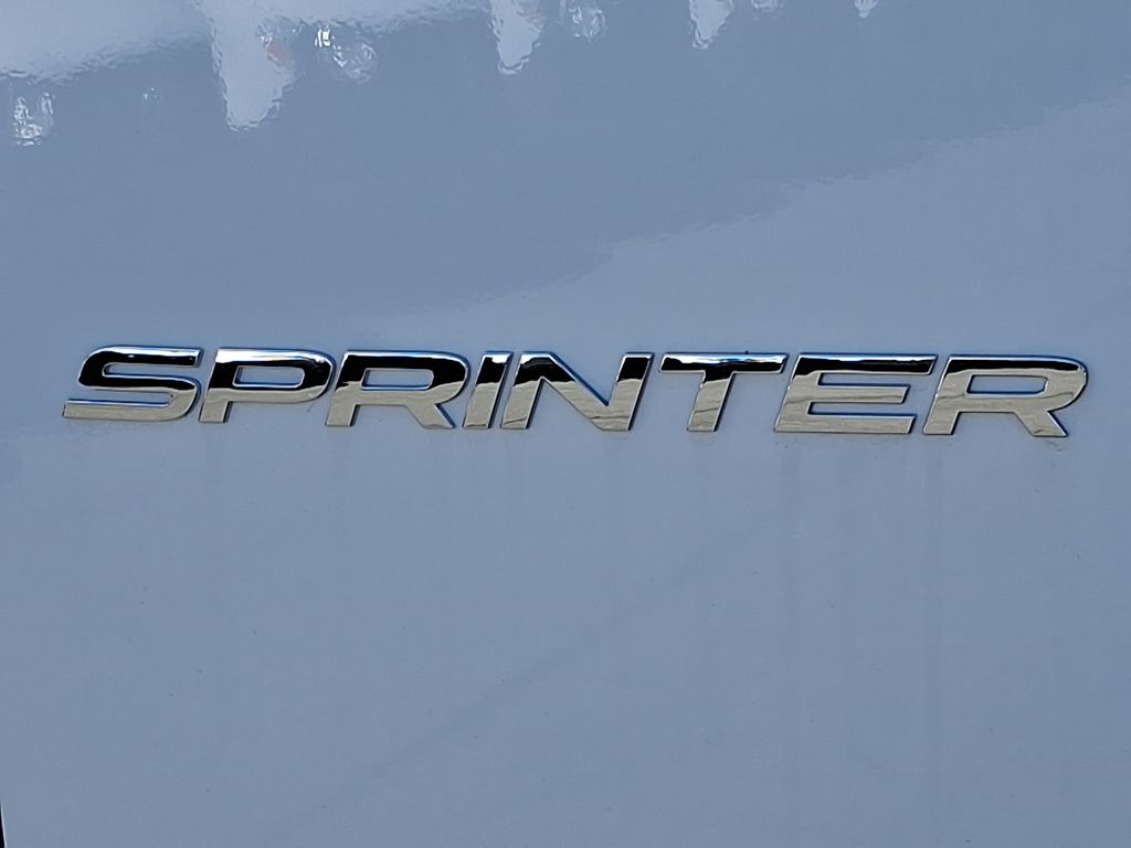 Thumbnail: 2025 Mercedes-Benz Sprinter - 22
