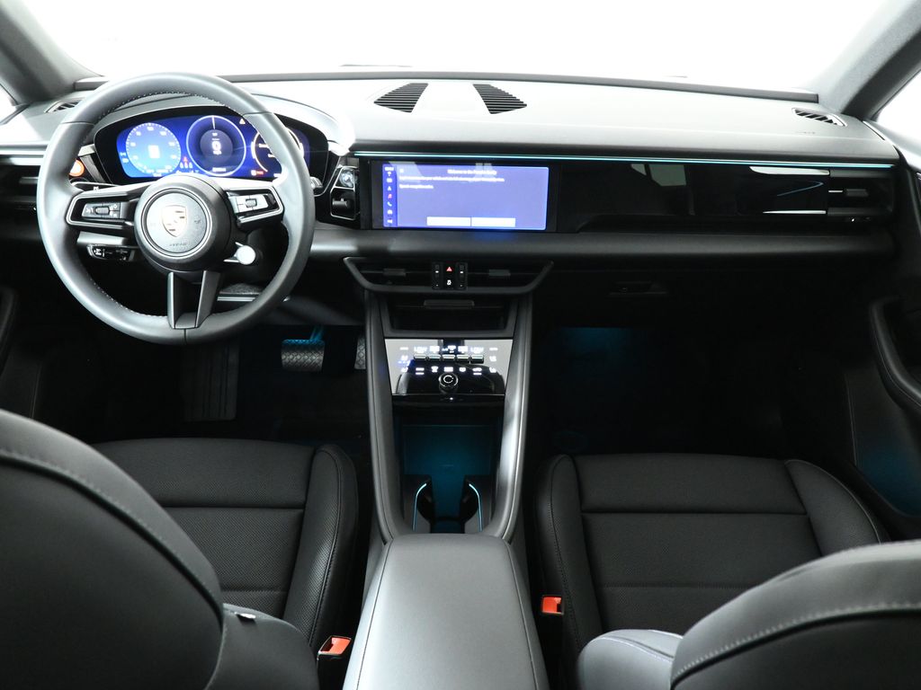 Thumbnail: 2025 Porsche Macan - 15