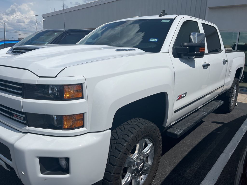 Thumbnail: 2017 Chevrolet Silverado 2500 - 6