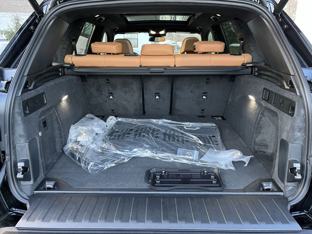 Thumbnail: 2026 BMW X5 - 24