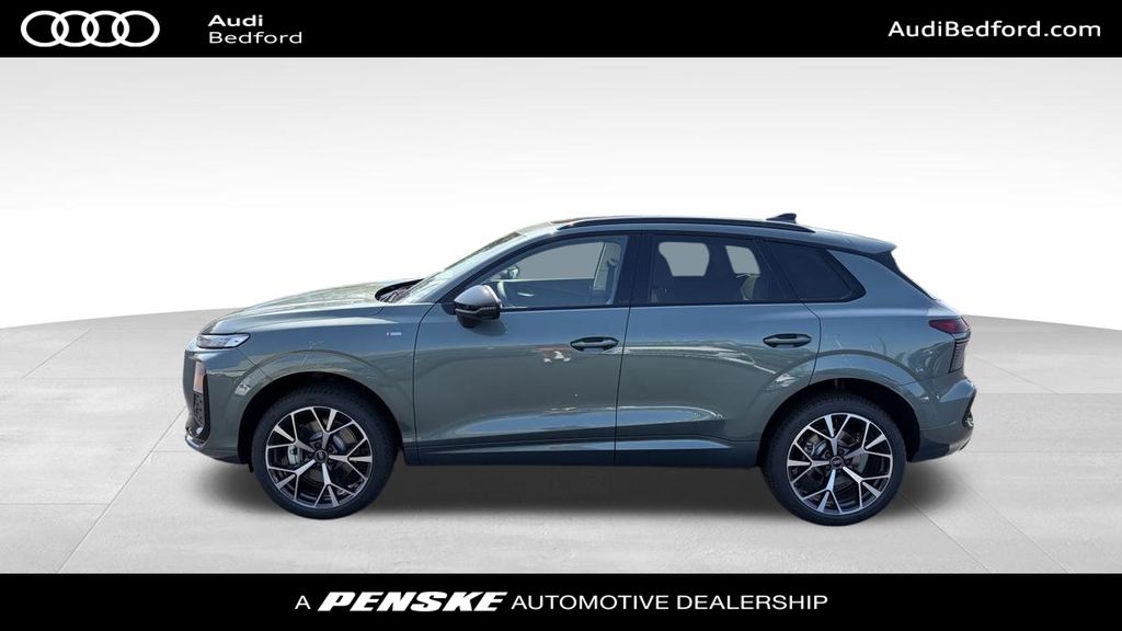 Thumbnail: 2026 Audi Q3 - 7