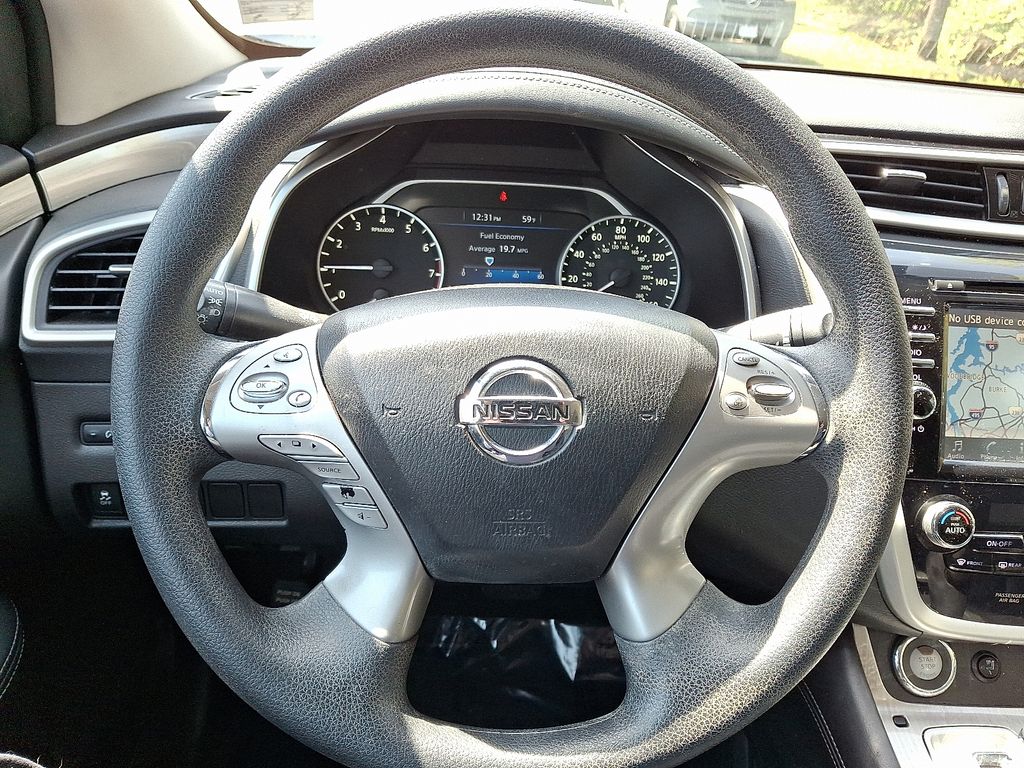 Thumbnail: 2015 Nissan Murano - 17