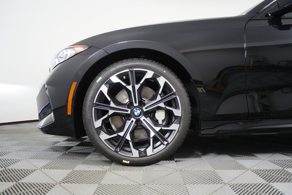 Thumbnail: 2026 BMW 3 Series - 7