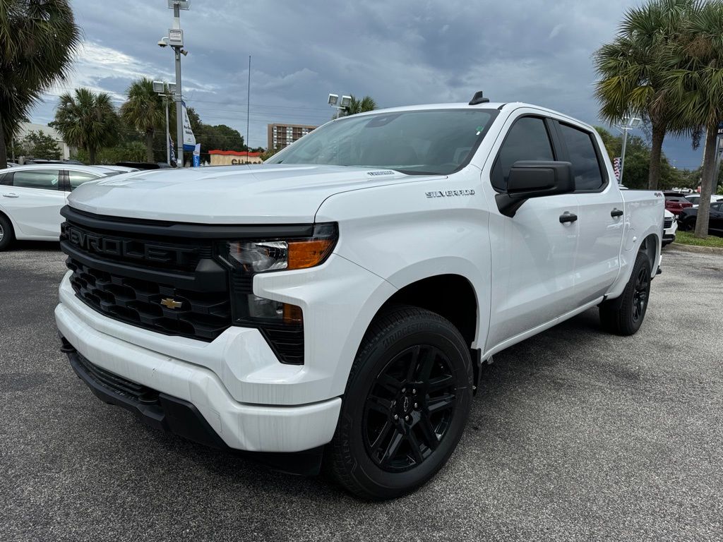 2024 Chevrolet Silverado 1500 Custom 4