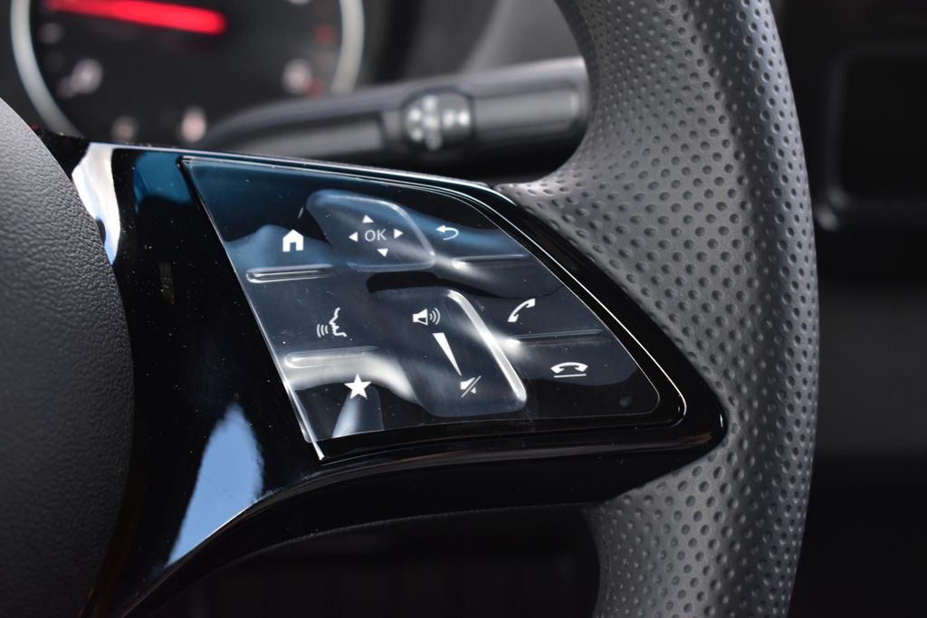 Thumbnail: 2025 Mercedes-Benz Sprinter - 15