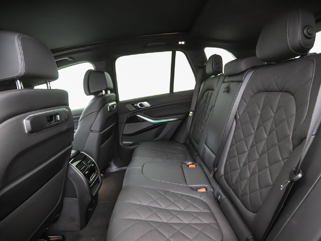 Thumbnail: 2026 BMW X5 - 22