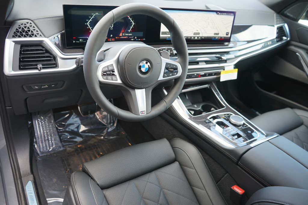 Thumbnail: 2026 BMW X5 - 12