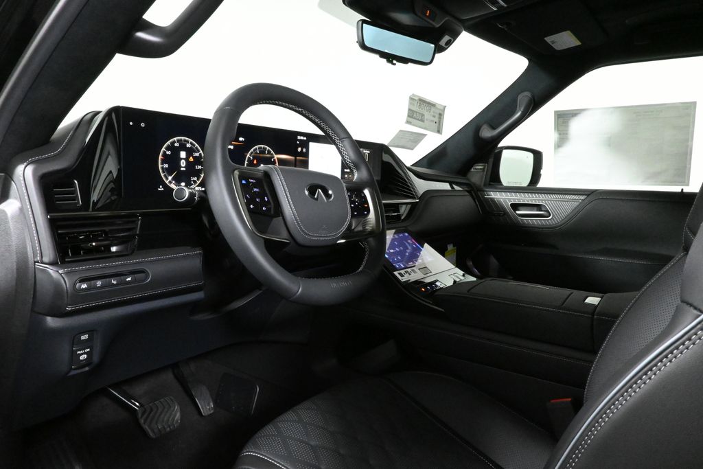 Thumbnail: 2025 INFINITI QX80 - 15