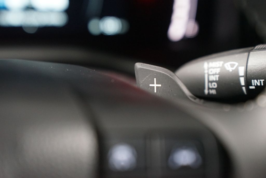 Thumbnail: 2025 Toyota Camry - 15