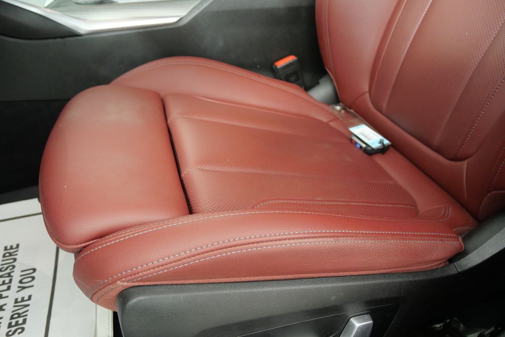 2022 BMW 3 Series 330i 9
