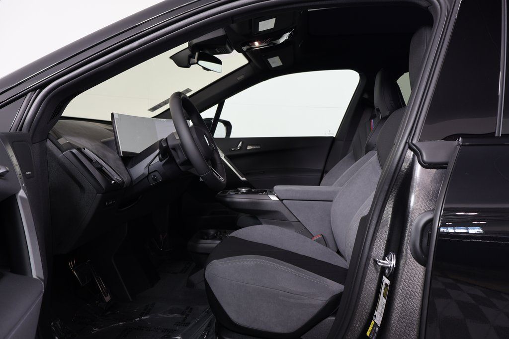 Thumbnail: 2026 BMW iX - 5