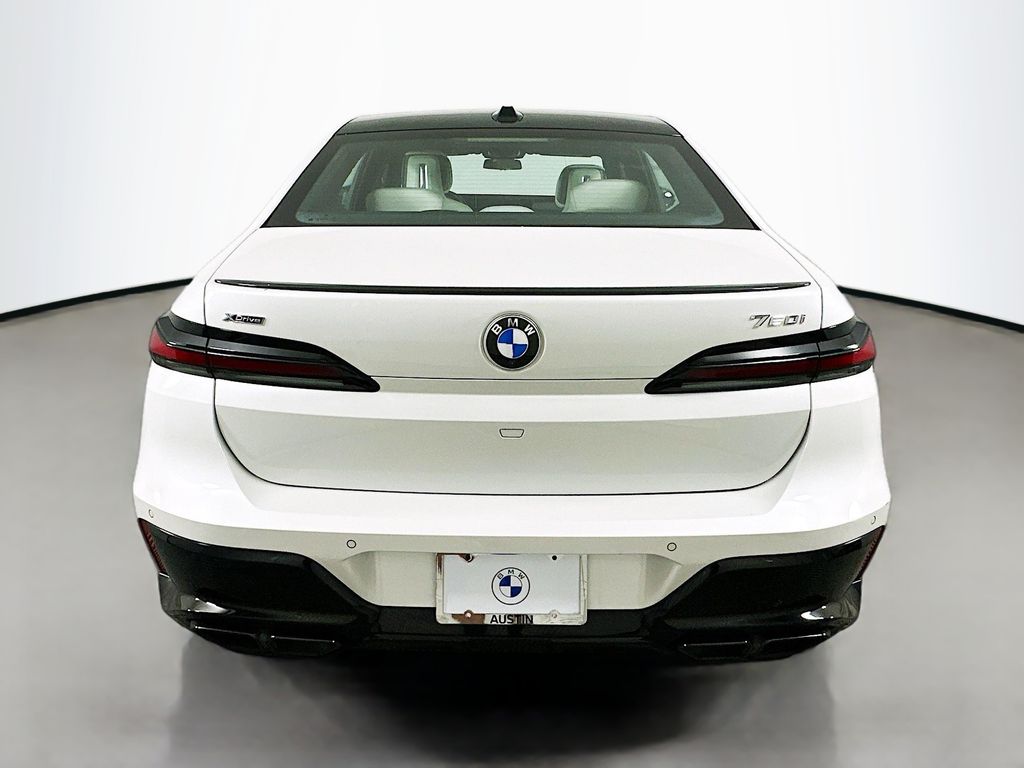 Thumbnail: 2023 BMW 7 Series - 6