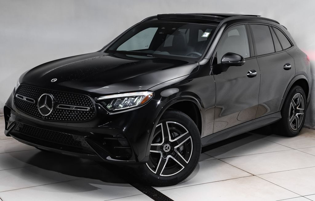2026 Mercedes-Benz GLC 300 4MATIC