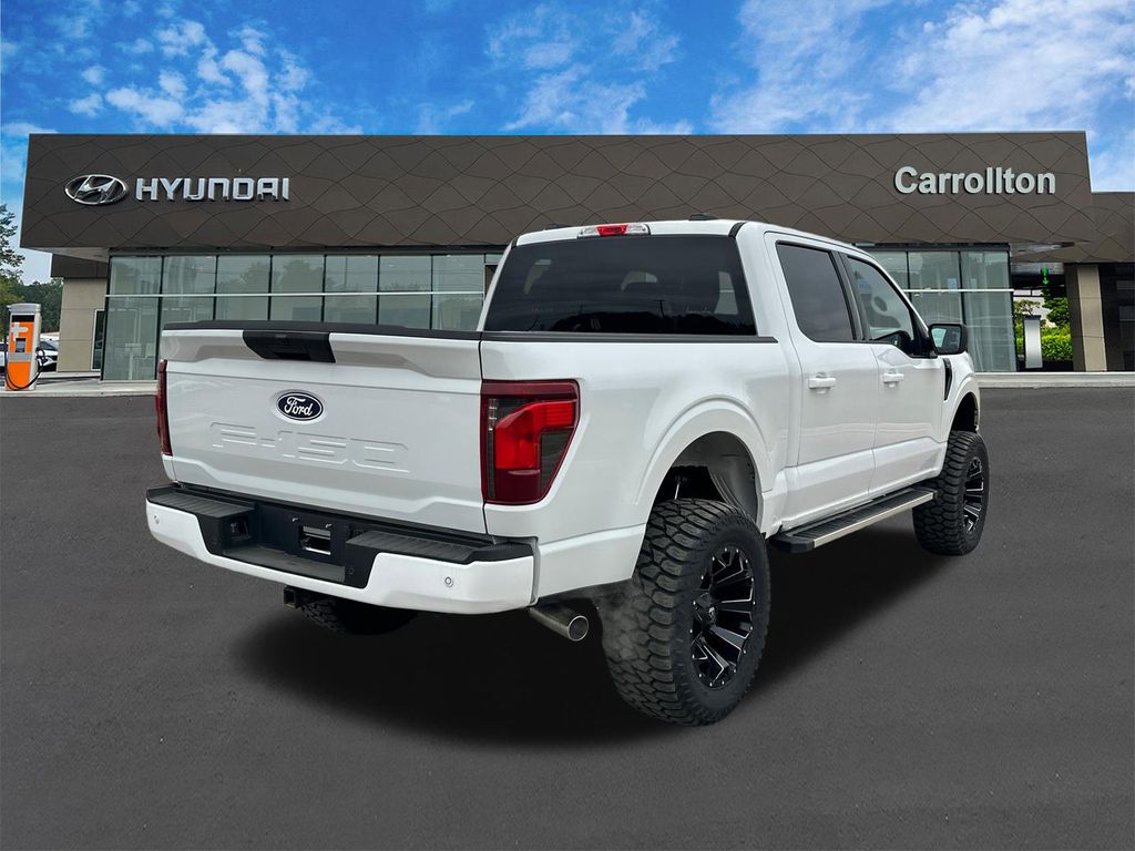 Used 2025 White Ford XLT image 5