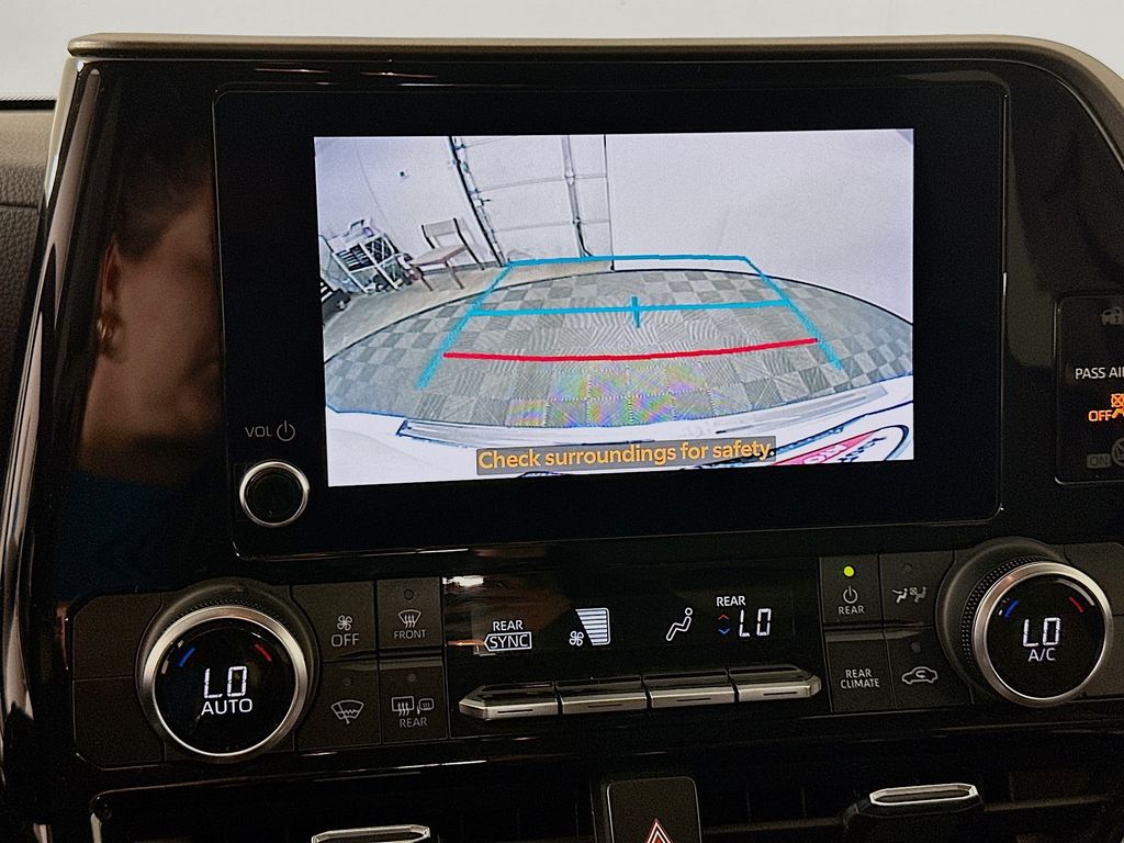 2023 Toyota Highlander L 14