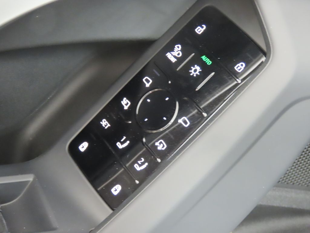 Thumbnail: 2025 Audi Q5 - 28