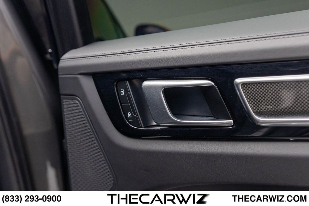 2023 Porsche Cayenne Coup Turbo - Photo 98