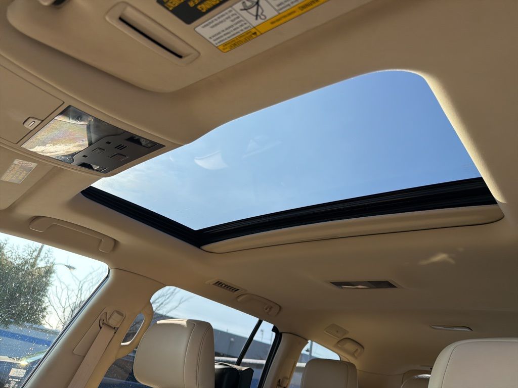 Thumbnail: 2020 Lexus LX - 11