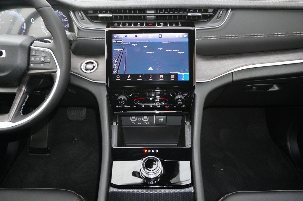 New Car 2025 Jeep Grand Cherokee L  Limited For Sale Under $50,000 In Weatherford, Texas