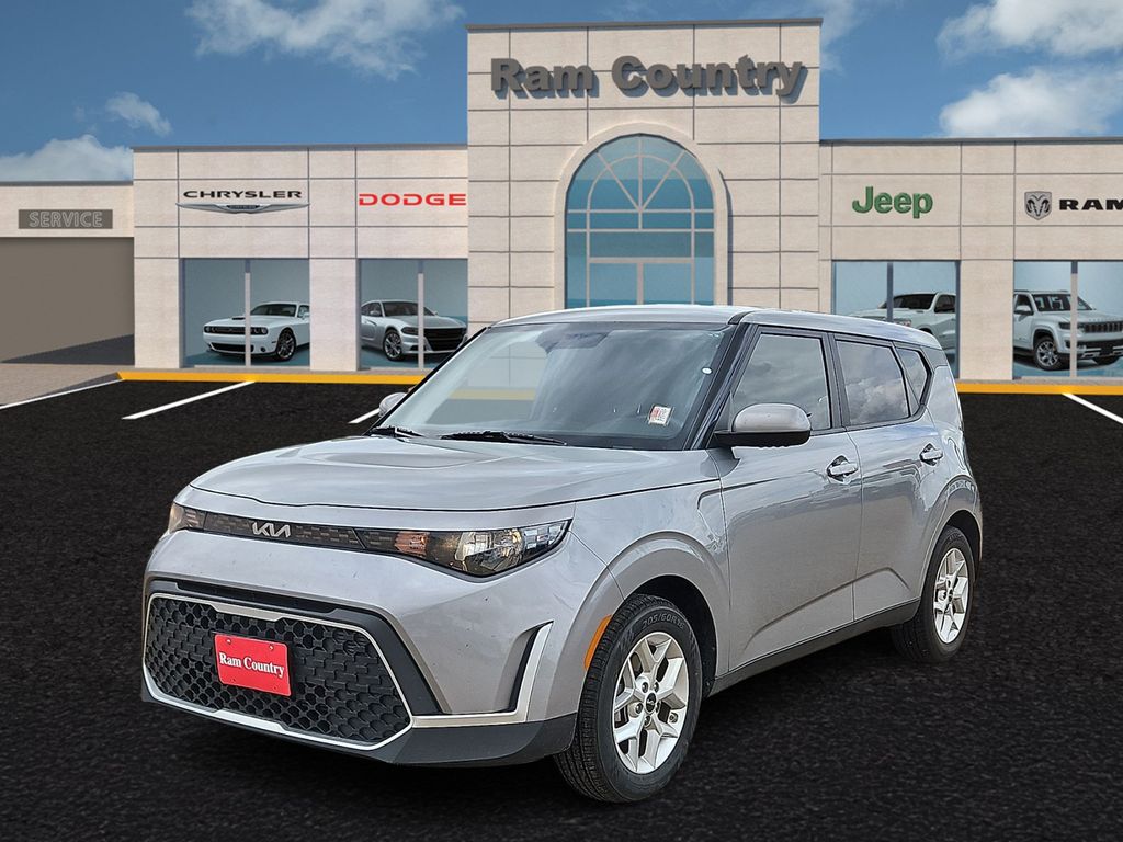 Steel Gray 2025 Kia Soul LX FWD SUV / Crossover Front-Wheel Drive Continuously Variable Transmission
