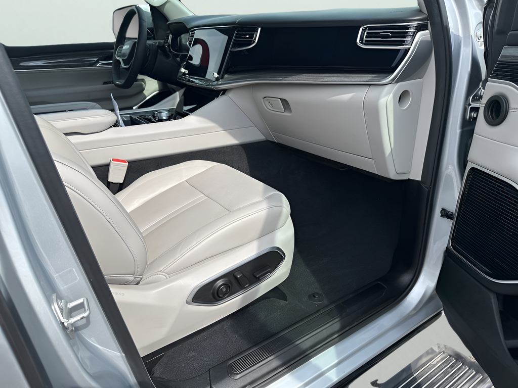 Used Car 2022 Jeep Wagoneer  Series Iii For Sale Under $40,000 In Austin, Texas