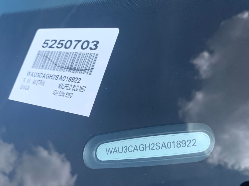 Thumbnail: 2025 Audi A6 - 21