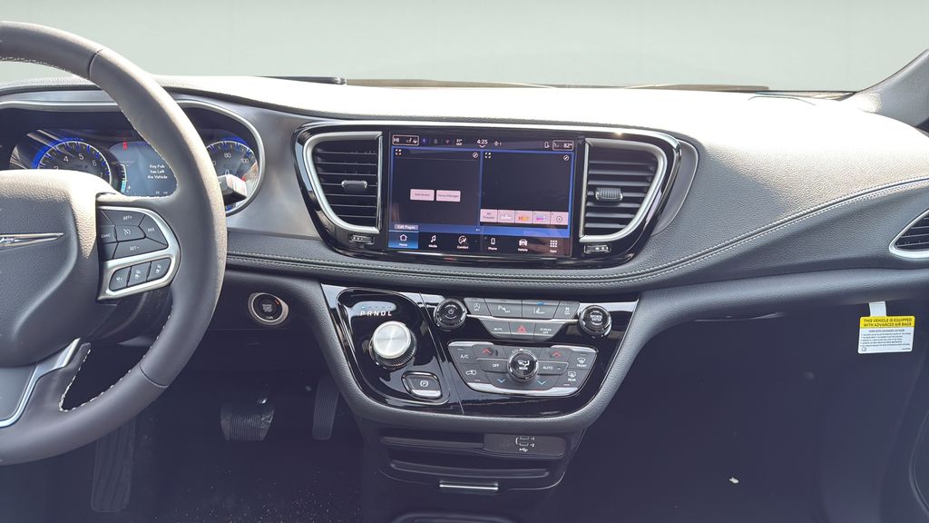 2026 Chrysler Pacifica