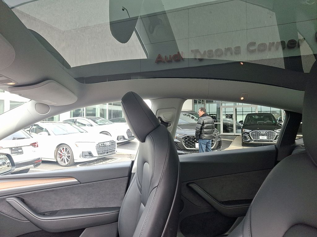 Thumbnail: 2023 Tesla Model Y - 14