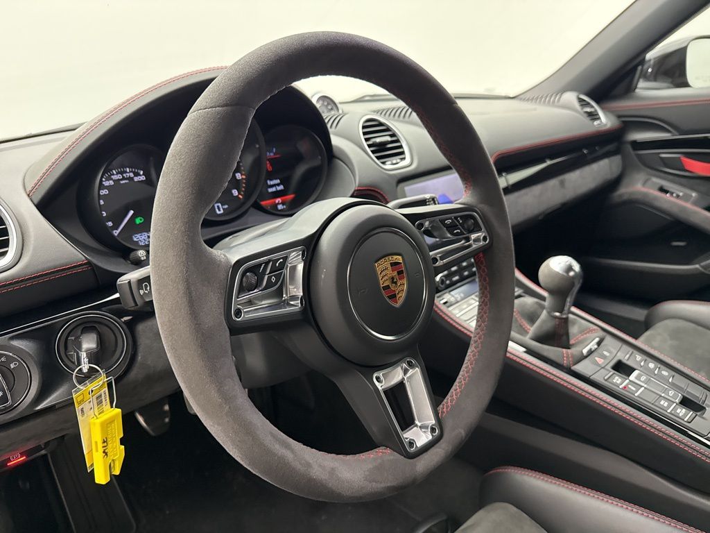 Thumbnail: 2020 Porsche  - 11