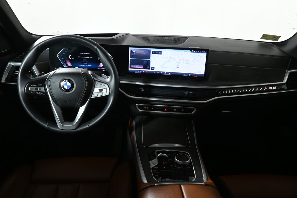 Thumbnail: 2024 BMW X5 - 17