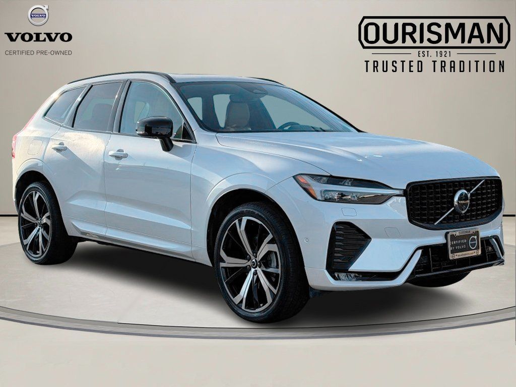 2024 Volvo XC60 B5 Ultimate Dark Theme AWD
