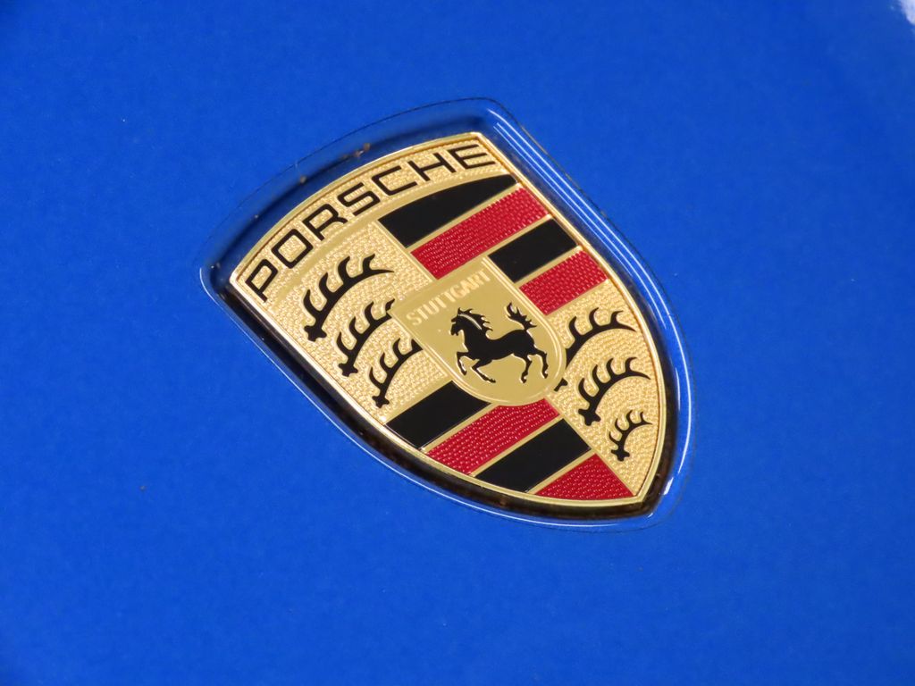 Thumbnail: 2018 Porsche 911 - 13