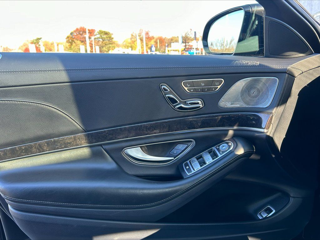 2018 Mercedes-Benz S-Class S 560 10