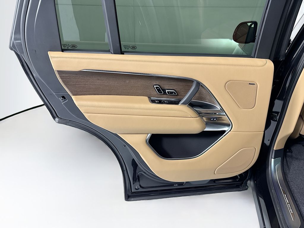 Thumbnail: 2026 Land Rover Range Rover - 28